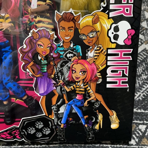 Monster High A Pack of Trouble Wolf Family Doll Set Werewolf New in Box Rare HTF - Picture 3 of 10